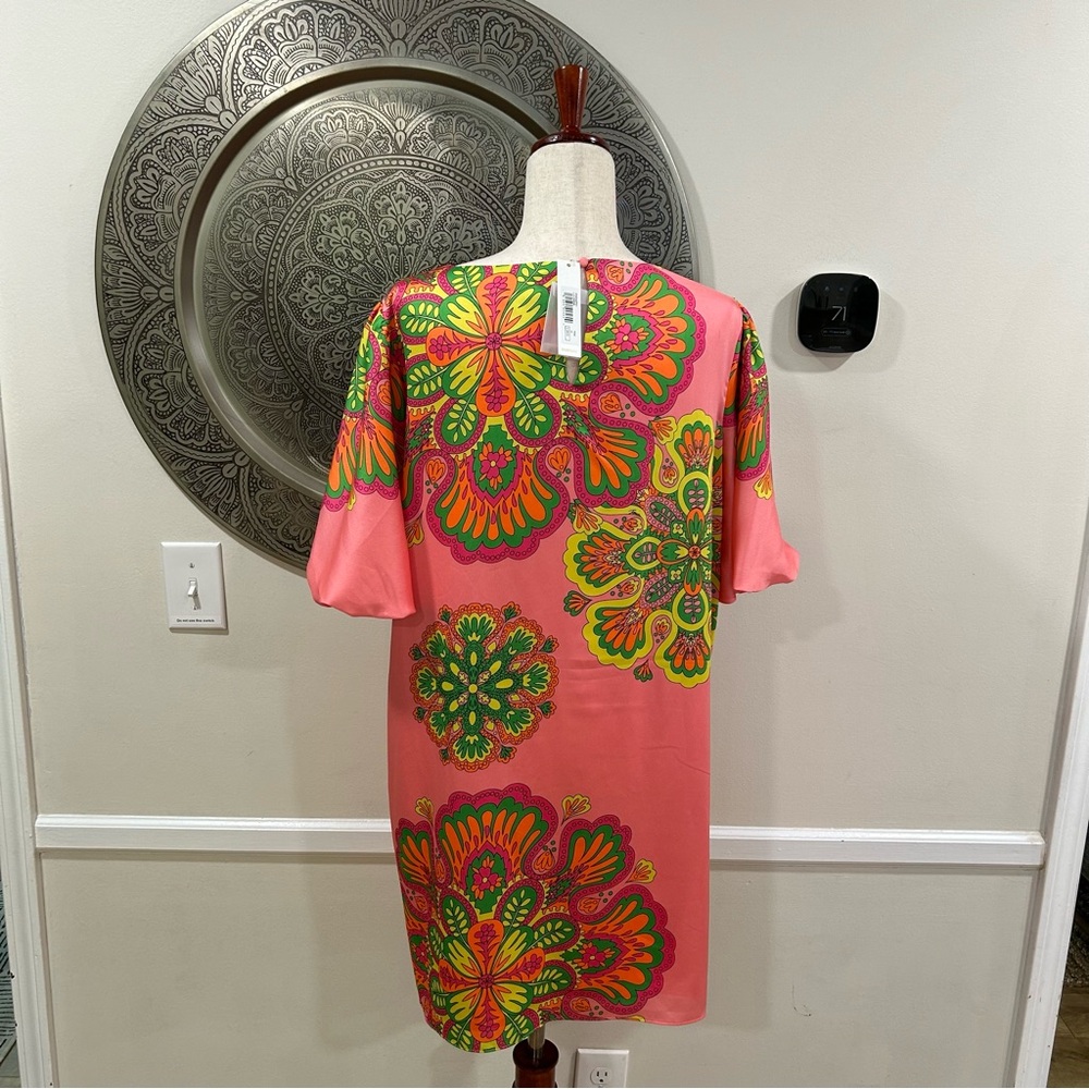 NWT $328 Trina Turk LUV dress in pink - Size 12 - Picture 7 of 11